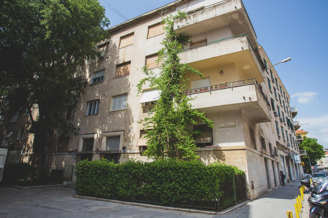 Tchaikovsky Hostel Split  Buitenkant foto